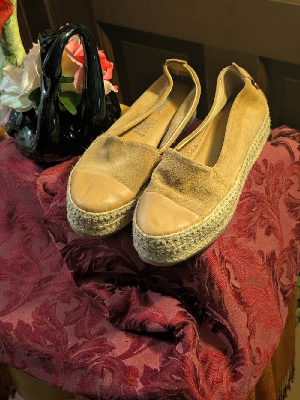 Pajar Canada Shoes -Tan Suede/leather -Deck style wedge - Sz 8.5 (39)